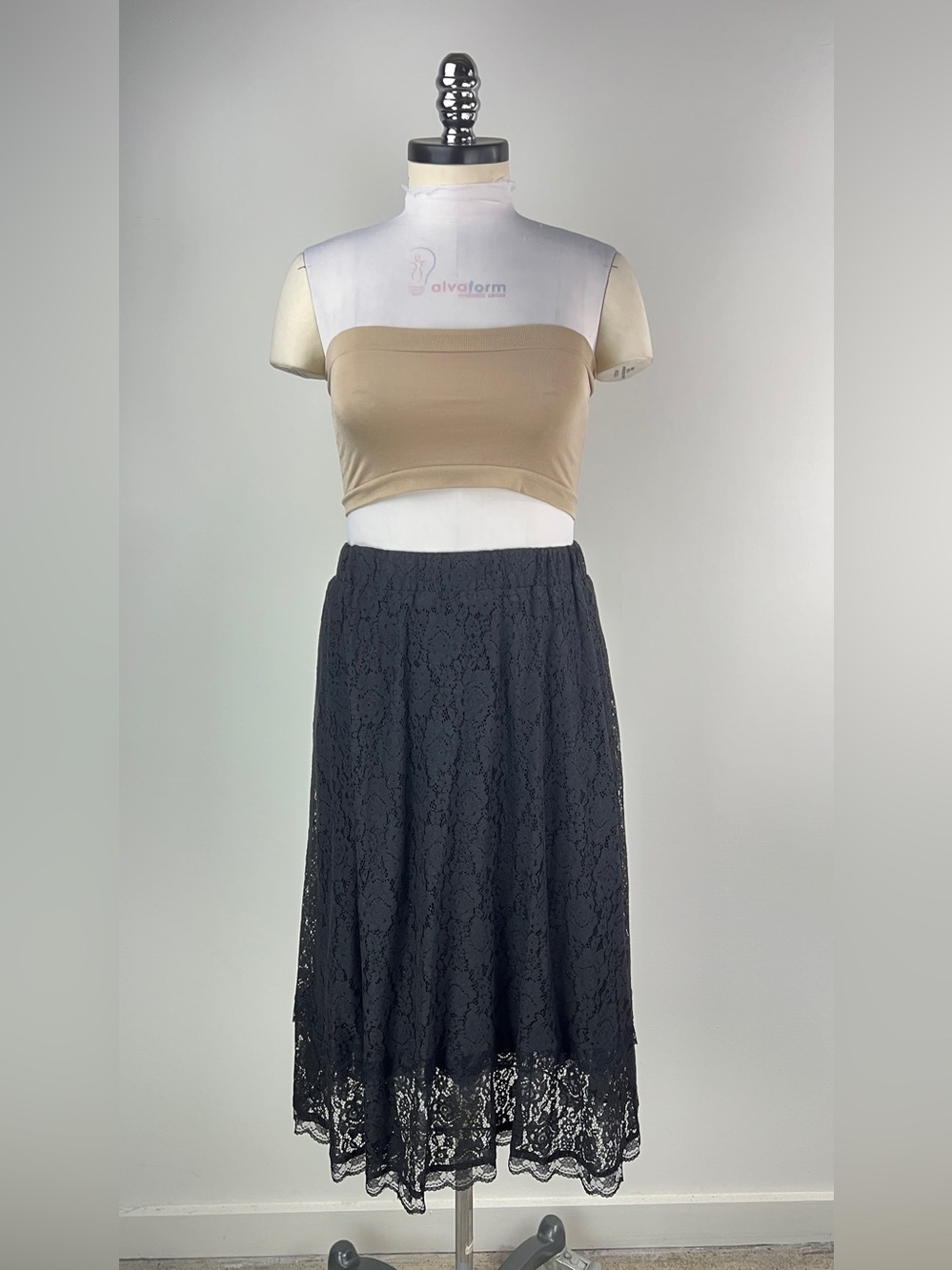 💚 3708. Black All Lace Midi Skirt
